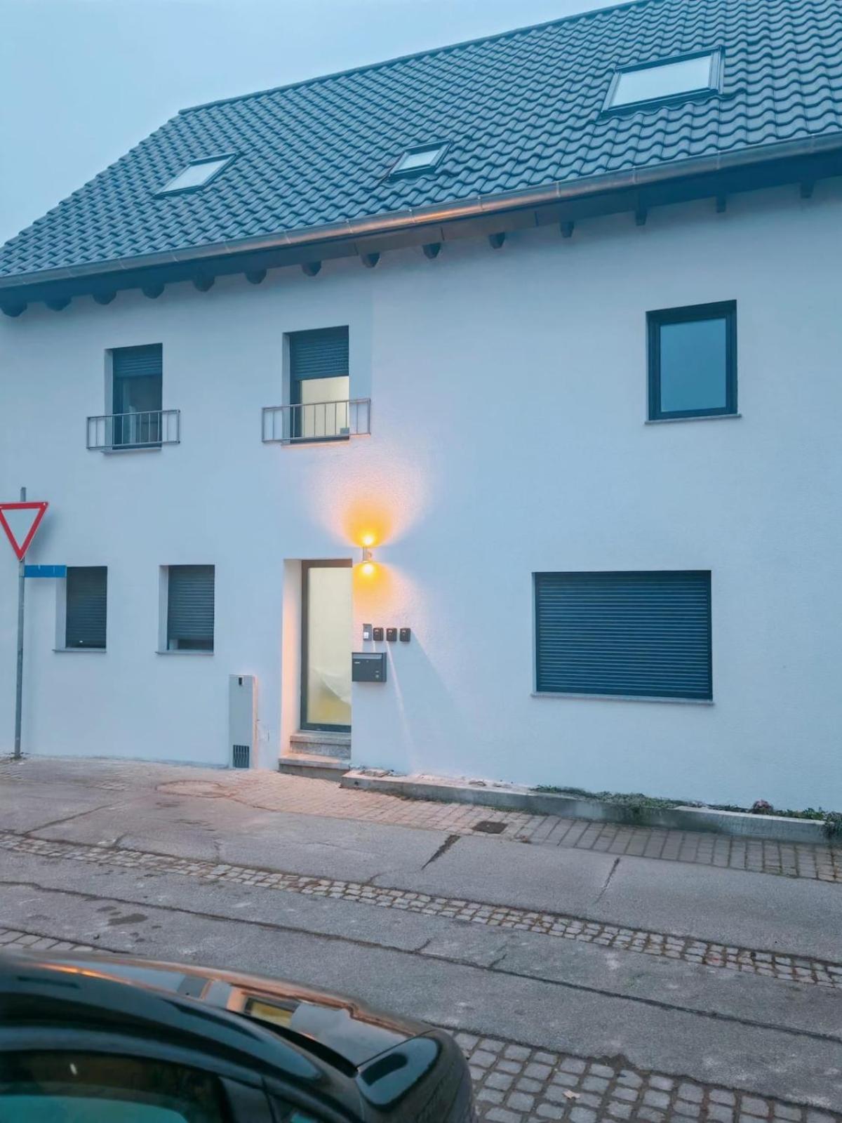Charmantes Schickes Apartment Neuenstadt am Kocher Exterior foto